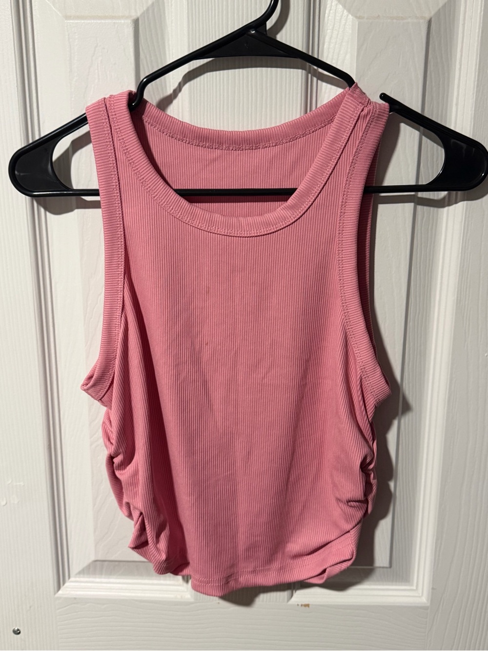 Ribbed Scoop Neck Tank Top in Pink